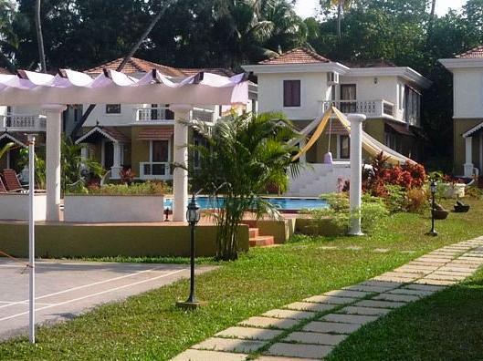 White Square Nirvana, Parra Mapusa Exteriör bild