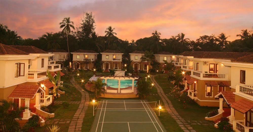 White Square Nirvana, Parra Mapusa Exteriör bild